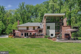 1127 Winding Dr in Cherry Hill Township, NJ - Building Photo - Building Photo