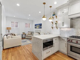 24 Fayette St, Unit 1 in Boston, MA - Building Photo