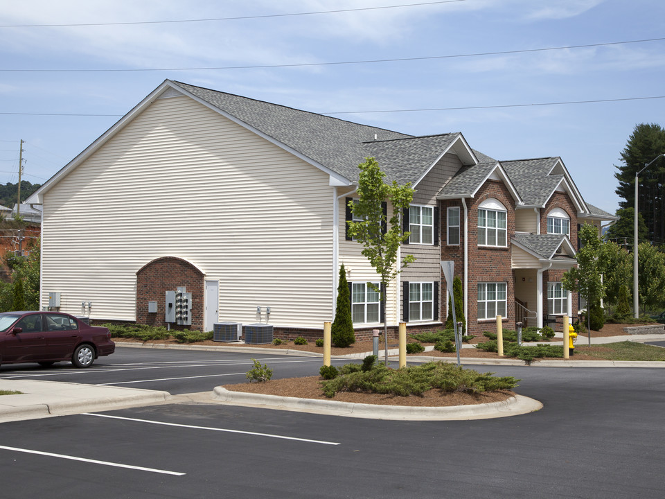 Smokey Meadows in Canton, NC - Building Photo