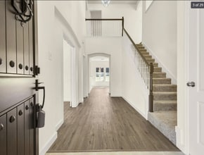 10421 Trevino Ln in Benbrook, TX - Foto de edificio - Building Photo