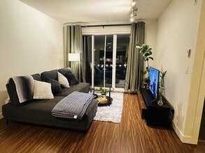 1975-1975 McCallum Rd in Abbotsford, BC - Building Photo - Building Photo