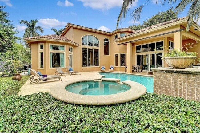 43 Coconut Ln in Boynton Beach, FL - Building Photo - Building Photo