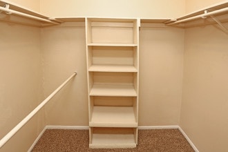 Sunnyview Apartments in Oklahoma City, OK - Building Photo - Interior Photo