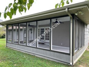 4709 Lonas Dr in Knoxville, TN - Building Photo - Building Photo