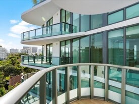 9901 W Bay Harbor Dr, Unit 304 in Bay Harbor Islands, FL - Building Photo