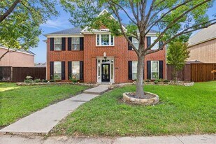 4013 Ridgecrest Trail in Carrollton, TX - Building Photo