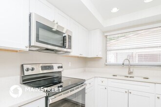 5127 Reseda Dr in New Port Richey, FL - Building Photo - Building Photo