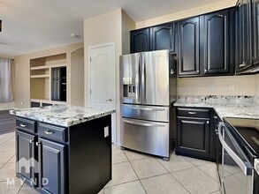 2534 W Old Paint Trail in Phoenix, AZ - Building Photo - Building Photo