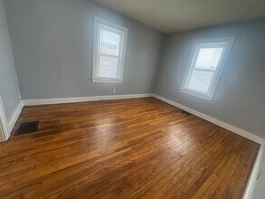 4937 Hillside Ave in Indianapolis, IN - Building Photo - Building Photo