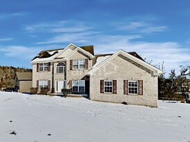 220 Solitude Cir in Goodlettsville, TN - Building Photo