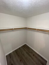 1010 37th Ave SW in Albany, OR - Building Photo - Building Photo