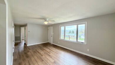 209 McFarland Dr in Kingsport, TN - Building Photo - Building Photo