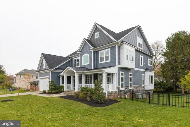6829 Rosemont Dr in McLean, VA - Building Photo - Building Photo