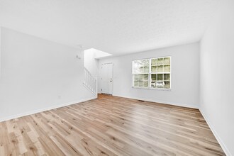 489 McPherson Dr in Blacklick, OH - Building Photo - Building Photo
