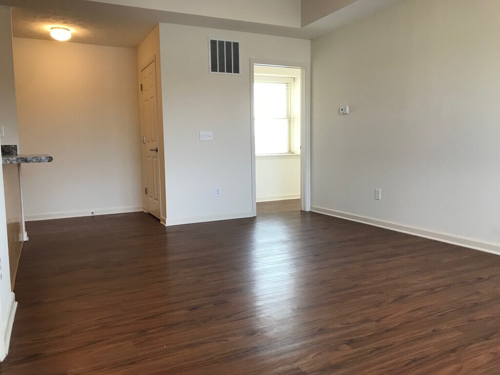 The Sheldrake Apartments Indianapolis, IN Apartments