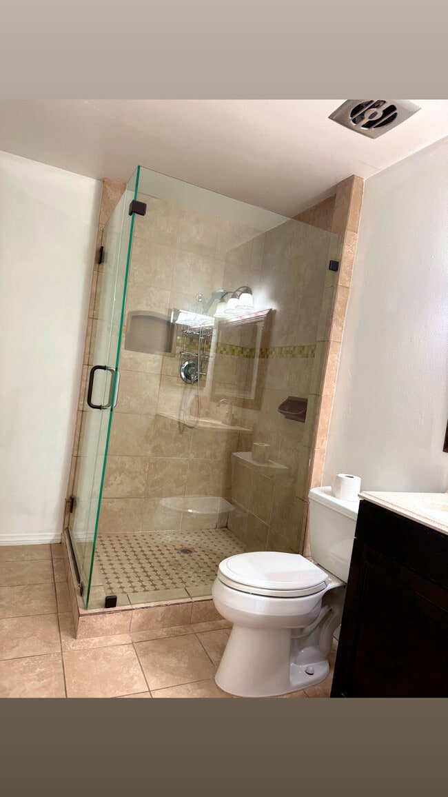 1302 W 127th St in Los Angeles, CA - Building Photo - Building Photo