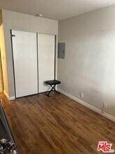 435 S Virgil Ave in Los Angeles, CA - Building Photo - Building Photo