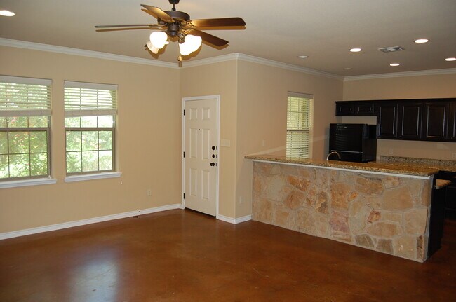 3187 Cain Rd in College Station, TX - Building Photo - Building Photo