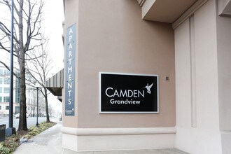 Camden Grandview in Charlotte, NC - Building Photo - Building Photo