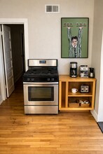 845 Massachusetts St in Lawrence, KS - Building Photo - Building Photo