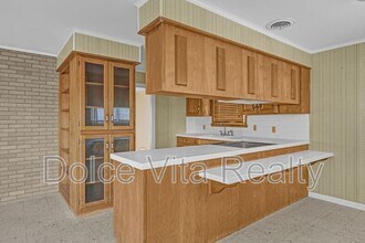 1110 Walnut Ave in McAllen, TX - Building Photo - Building Photo