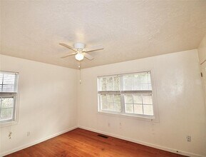 2000 E Alameda St in Norman, OK - Building Photo - Building Photo