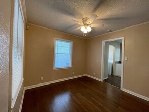 2716 W Bewick St in Fort Worth, TX - Building Photo - Building Photo