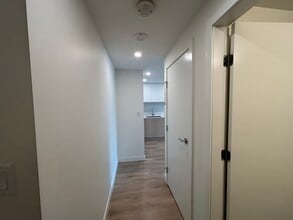 318 Alderson Ave in Coquitlam, BC - Building Photo - Building Photo