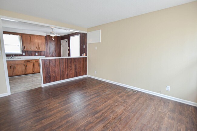 2730 Ann Dr in Clarksville, TN - Building Photo - Building Photo