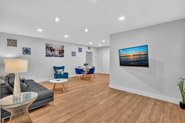 10004 E Bay Harbor Dr, Unit SI ID1527162P