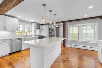 36 High St in Andover, MA - Building Photo - Building Photo