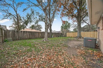 16235 La Terra Dr in Houston, TX - Building Photo - Building Photo