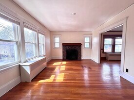 16 Upland Rd, Unit 16 in Belmont, MA - Building Photo