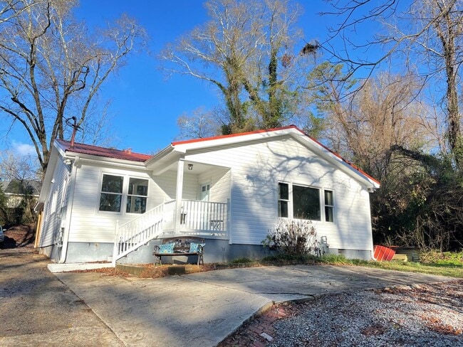 property at 2188 S Lumpkin St