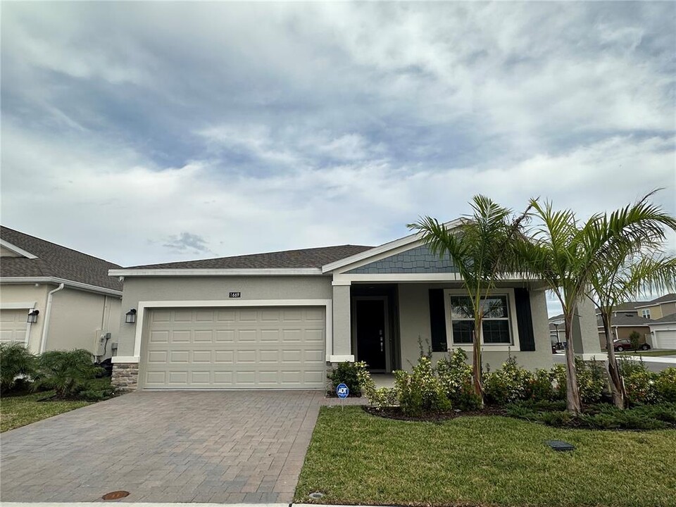 1669 Poise Dr in Kissimmee, FL - Building Photo