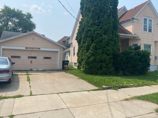 752 Franklin St in Oshkosh, WI - Building Photo - Building Photo