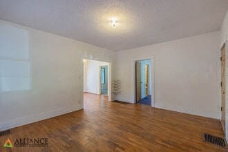 512 Denison Ave in Manhattan, KS - Building Photo - Building Photo