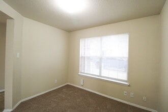 16122 Branching Oaks in San Antonio, TX - Building Photo - Building Photo