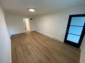 1108 Constitution Ave in Fort Collins, CO - Foto de edificio - Building Photo