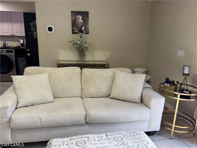 property at 1156 Oakes Blvd