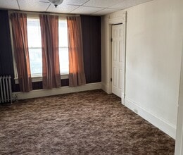 320 N Hyde Park Ave, Unit 318-2 in Scranton, PA - Building Photo - Building Photo