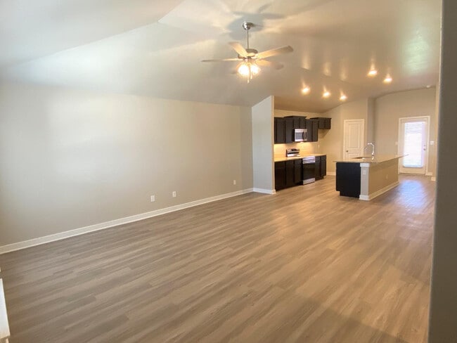 1826 137th St in Lubbock, TX - Building Photo - Building Photo