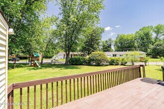 6 Redwood Rd in Howell, NJ - Building Photo - Building Photo