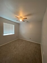 7022 Leaders Crossing Dr in Houston, TX - Building Photo - Building Photo
