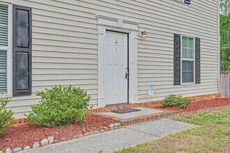601 Huntly Dr in Chesapeake, VA - Building Photo - Building Photo