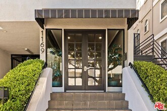 1169 Wellesley Ave in Los Angeles, CA - Building Photo - Building Photo