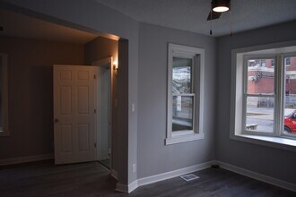 13221 S Buffalo Ave in Chicago, IL - Building Photo - Building Photo
