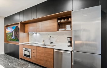 2120 N Downing St, Unit 205 in Denver, CO - Foto de edificio - Building Photo