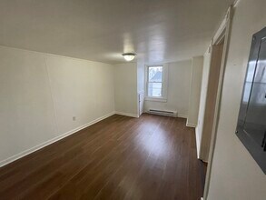 506 N 2nd St, Unit 3 in Minersville, PA - Building Photo - Building Photo