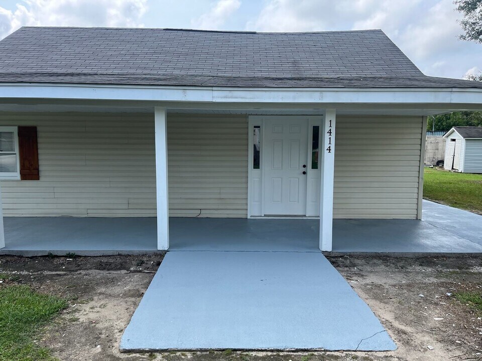 1414 Central Pointe Park in Darlington, SC - Foto de edificio